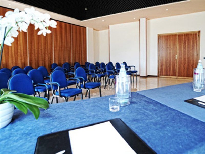 Meditur Hotel Pomezia Bagian luar foto